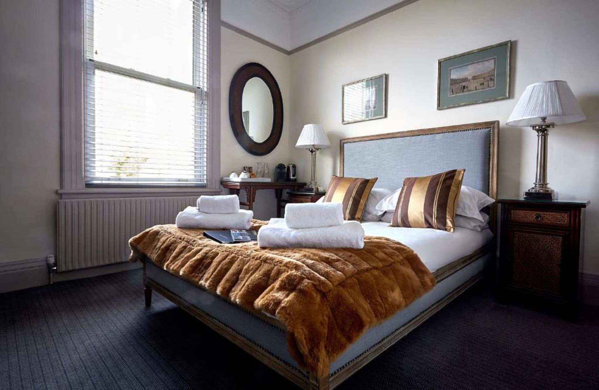 Dorian House Boutique B&B - Free Parking! باث المظهر الخارجي الصورة
