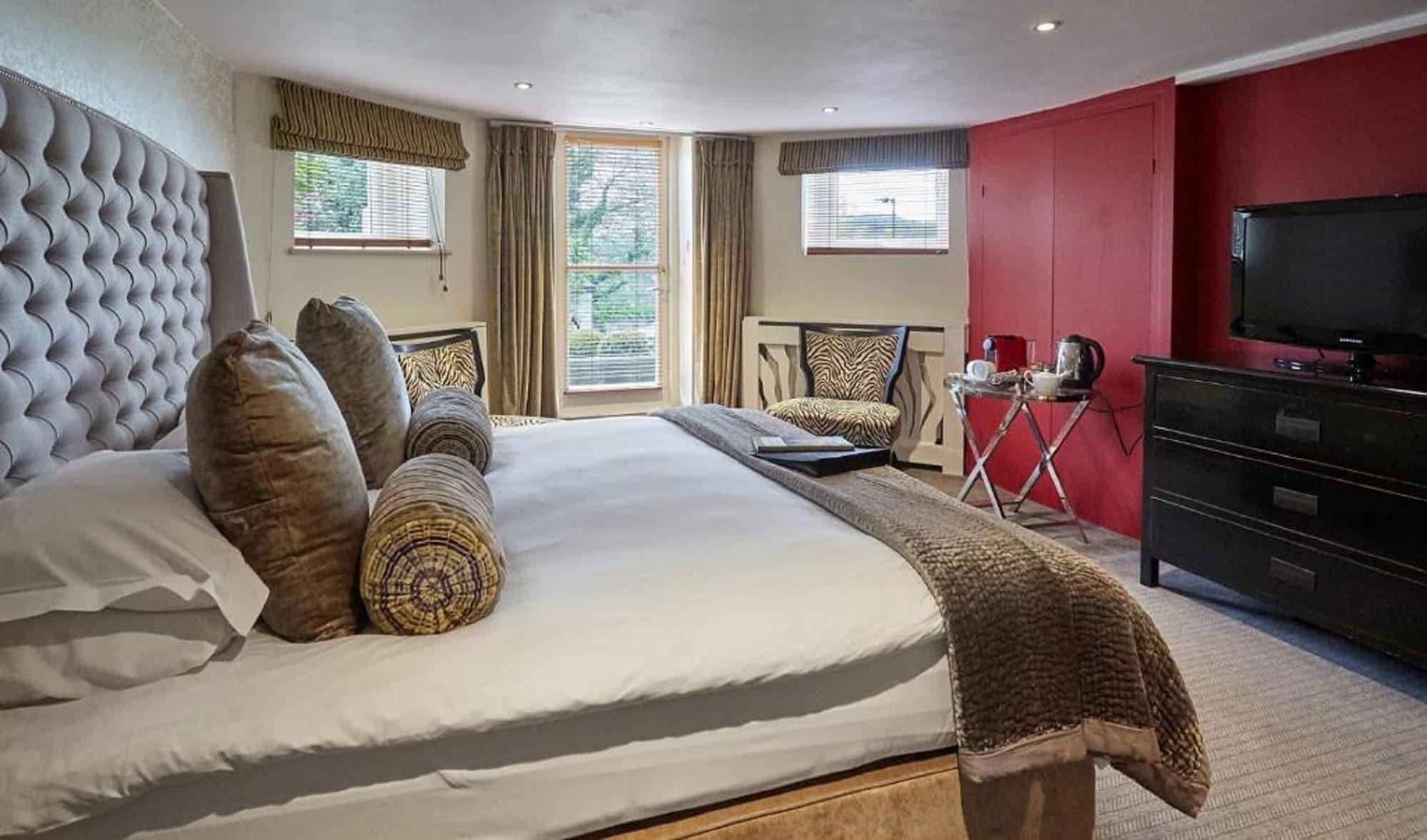 Dorian House Boutique B&B - Free Parking! باث المظهر الخارجي الصورة A bedroom at the hotel