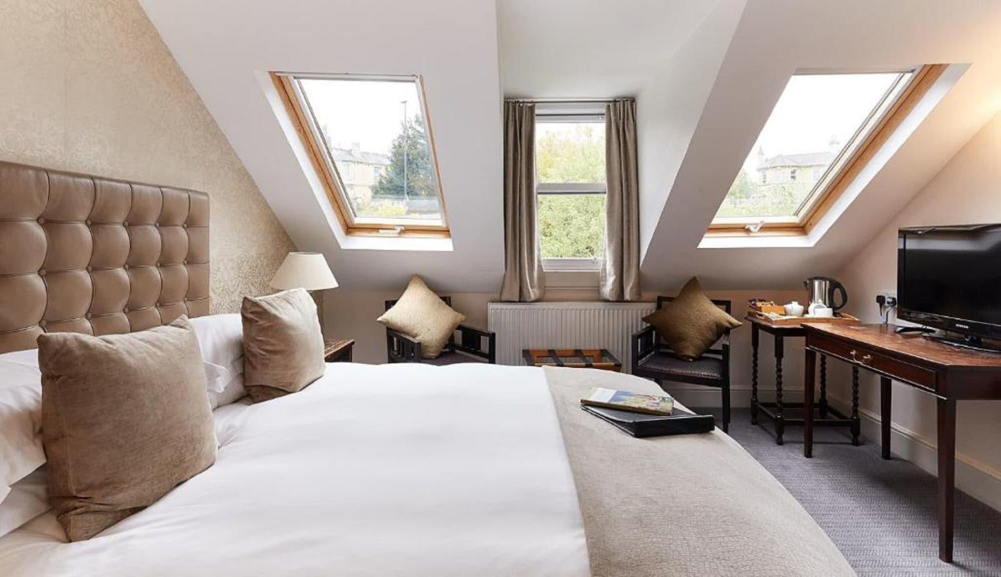 Dorian House Boutique B&B - Free Parking! باث المظهر الخارجي الصورة A room at the hotel