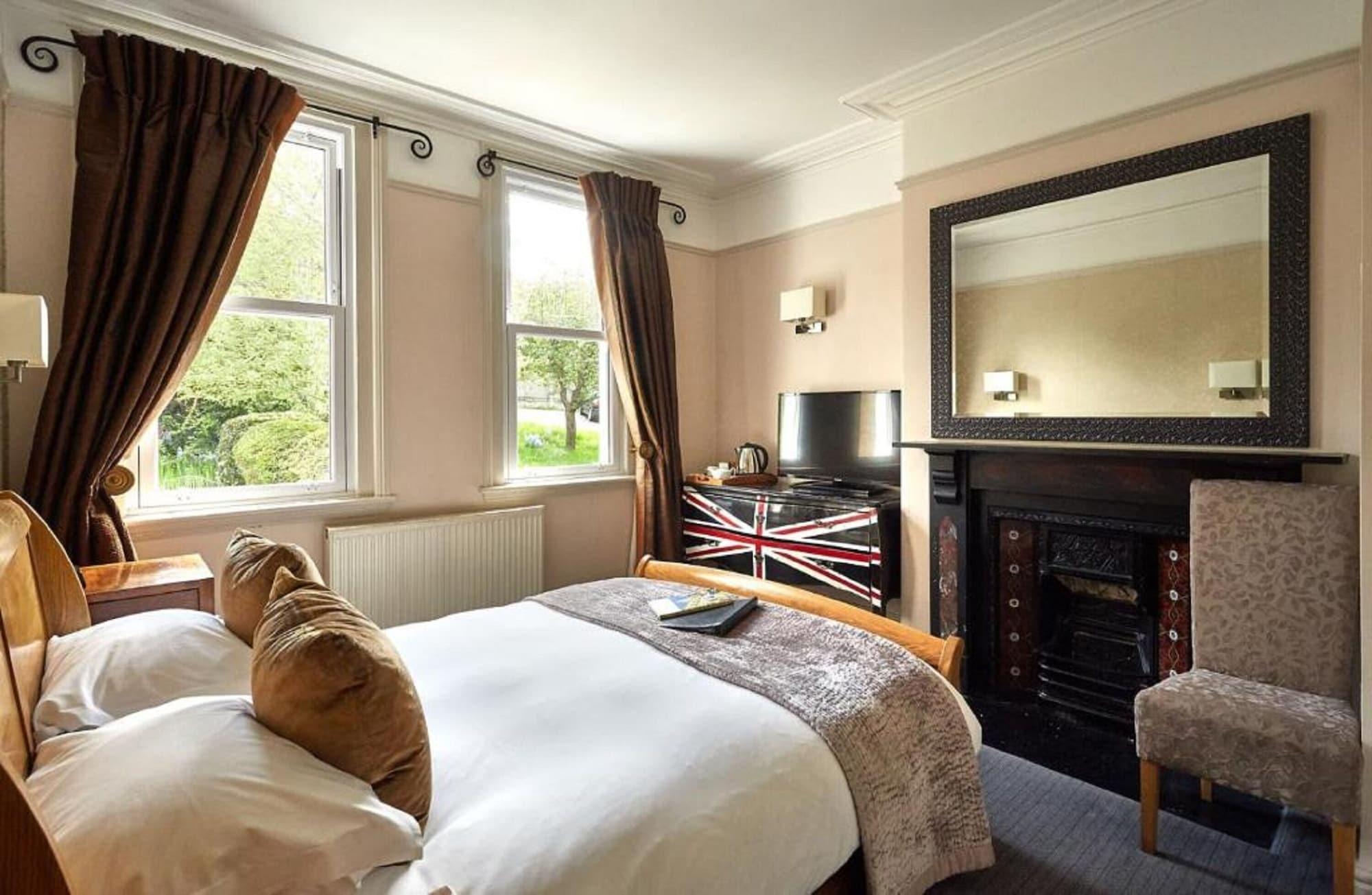 Dorian House Boutique B&B - Free Parking! باث المظهر الخارجي الصورة