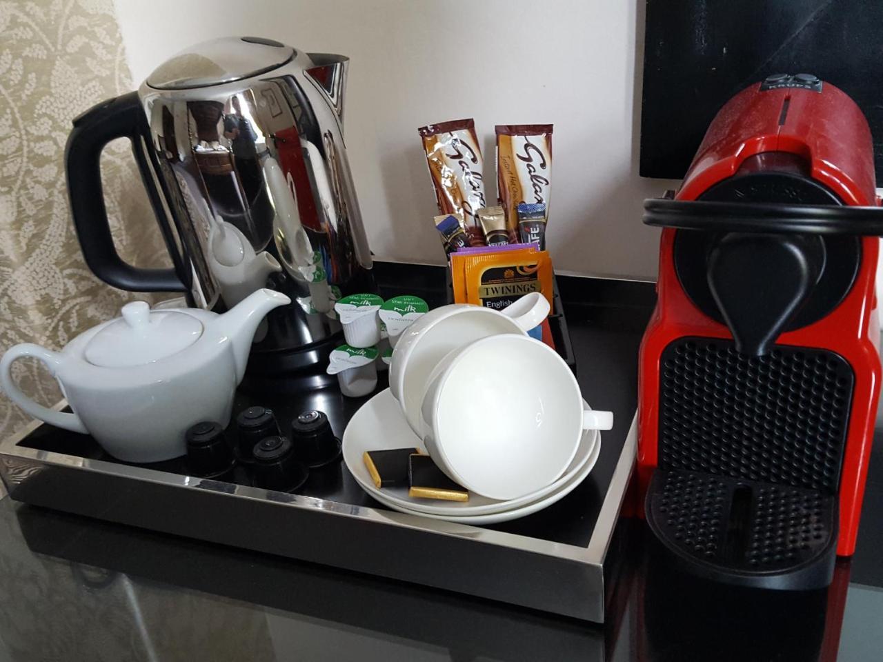 Dorian House Boutique B&B - Free Parking! باث المظهر الخارجي الصورة