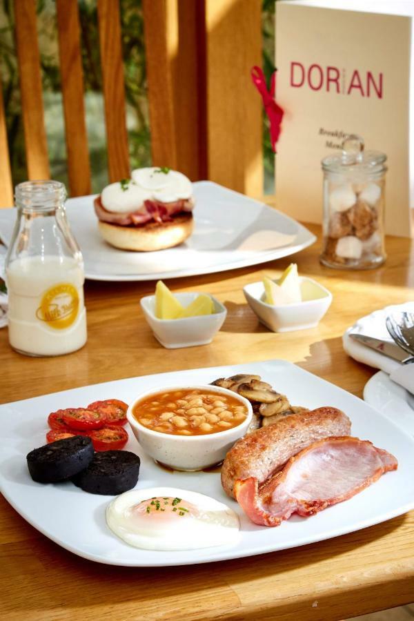 Dorian House Boutique B&B - Free Parking! باث المظهر الخارجي الصورة A traditional English breakfast
